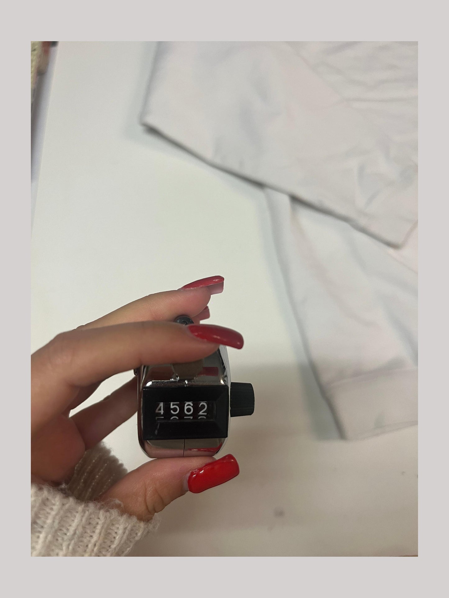 Vintage Reebok Sweater M fit L - XL viele kleine Flecken 4562