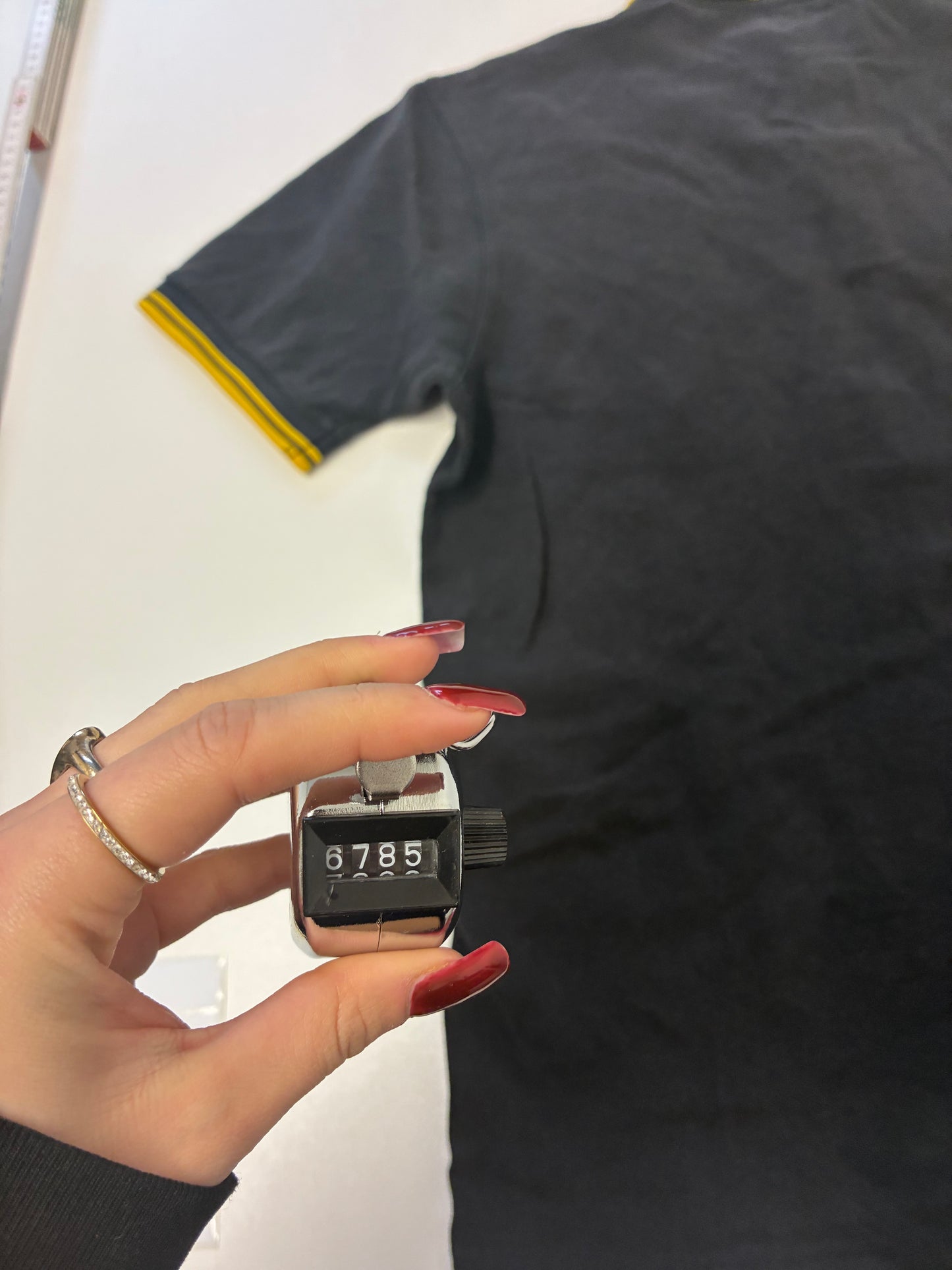 Vintage Fred Perry Tshirt XL fit M 6785