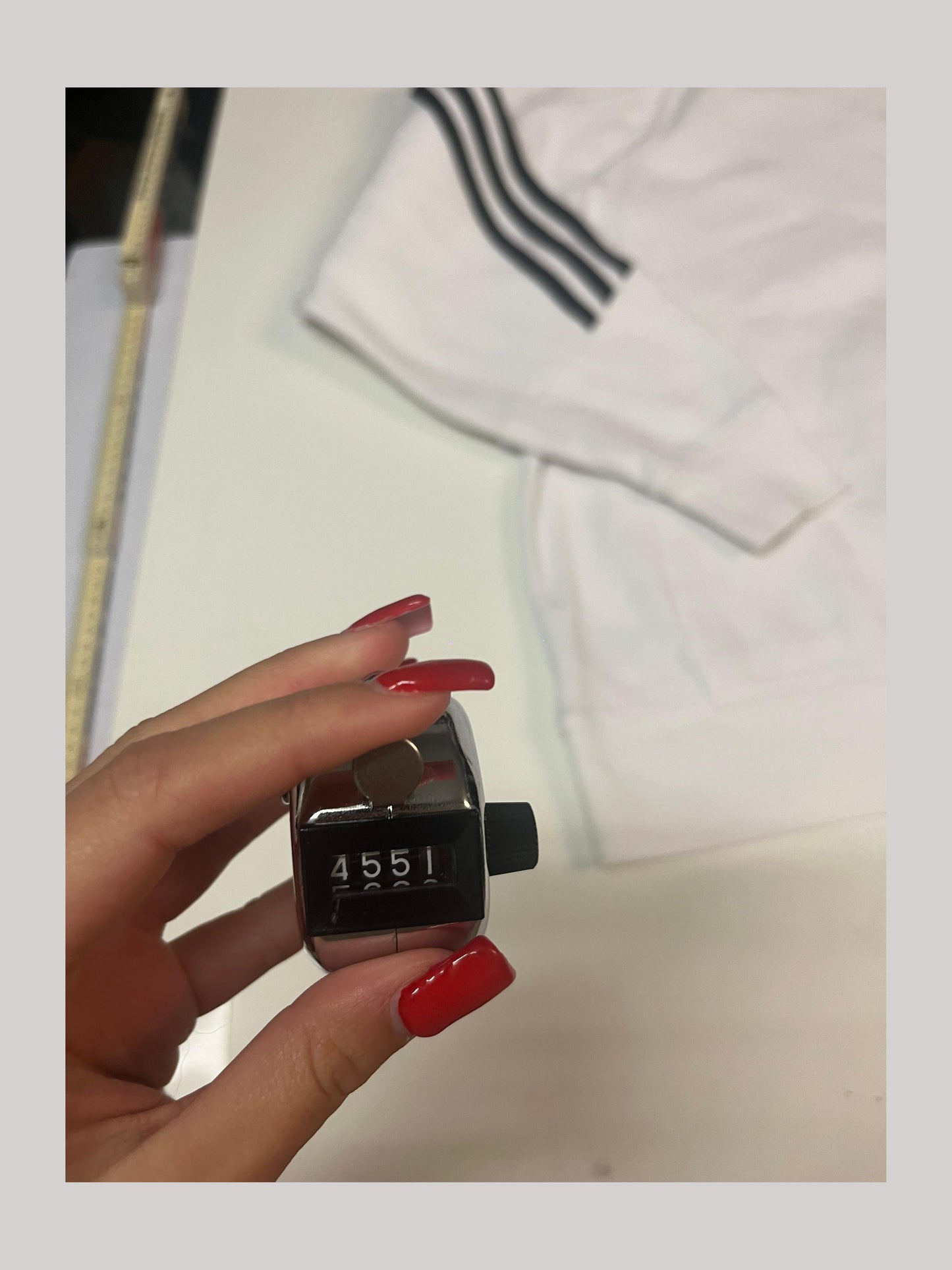 Vintage Adidas Sweater M 4551