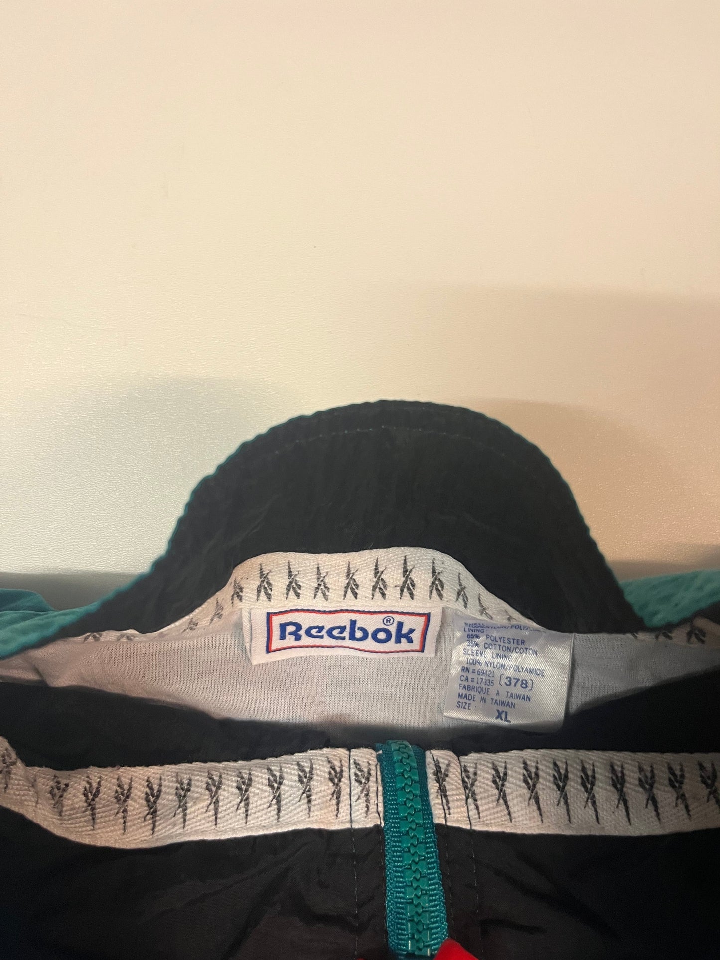 Vintage Reebok Jacke XL fit M - L 3109