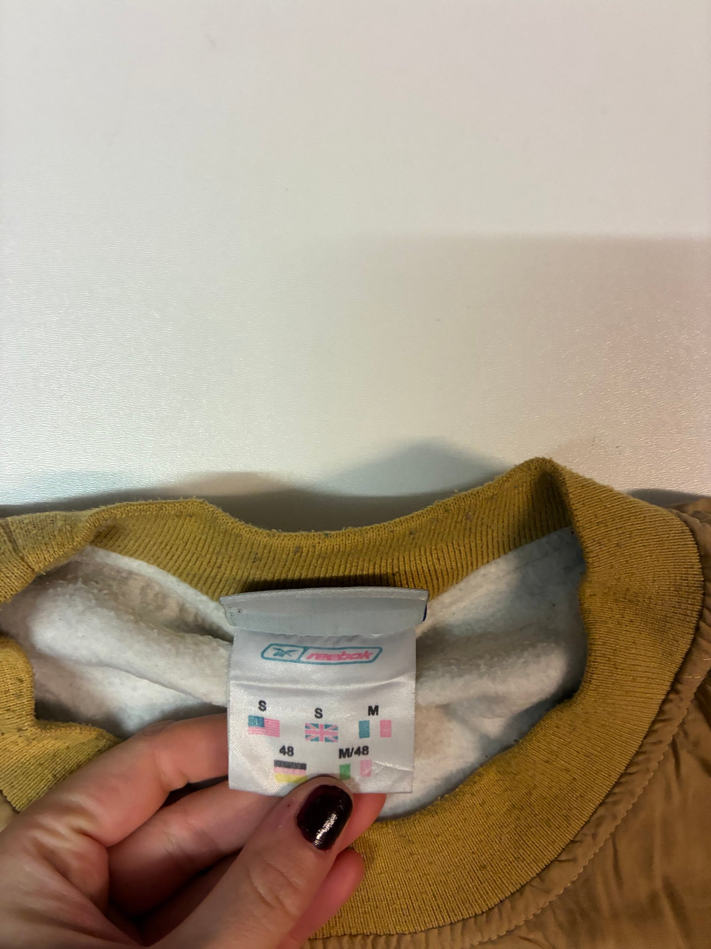 Vintage Reebok Sweatshirt aus Regenjacken Stoff S fit M 5930