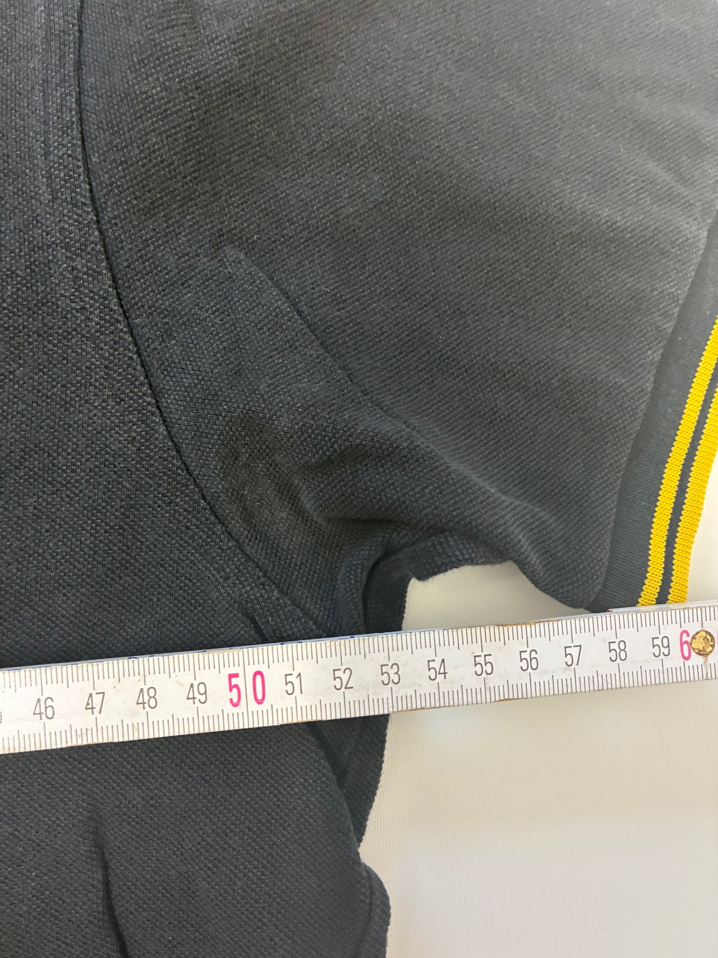 Vintage Fred Perry Tshirt XL fit M 6785