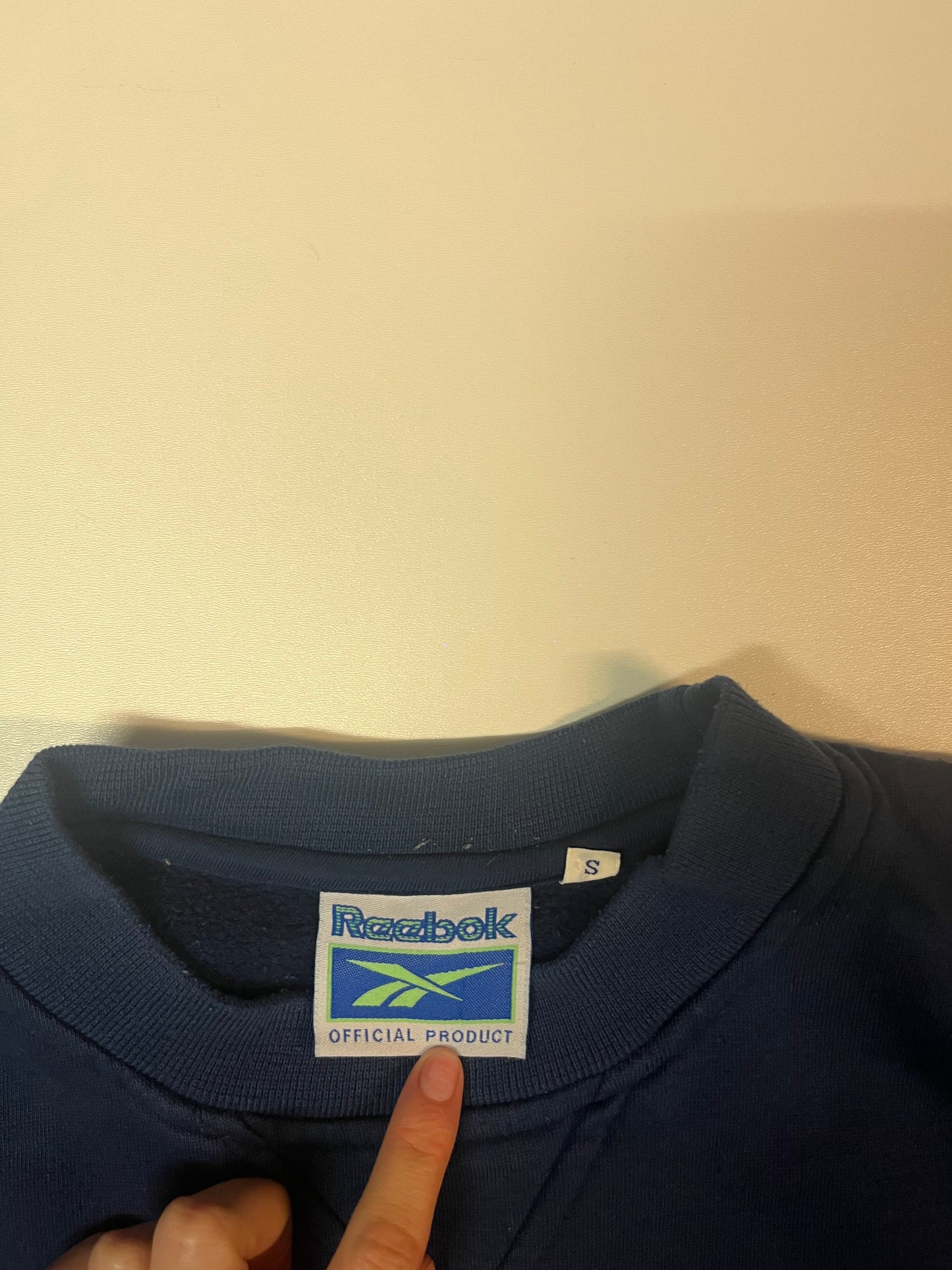 Vintage Reebok Sweatshirt S - M Navy bestickt 5730
