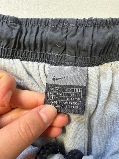 Nike vintage Trackpants XL fit M 7247