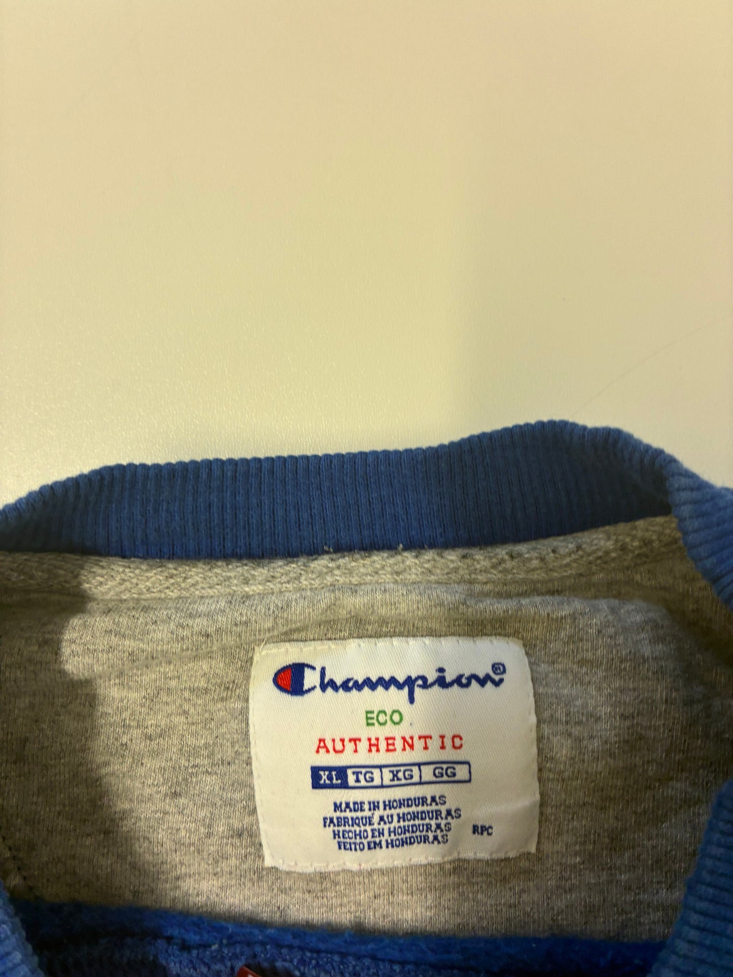 Vintage Champion Sweatshirt XL fit M - L 6782