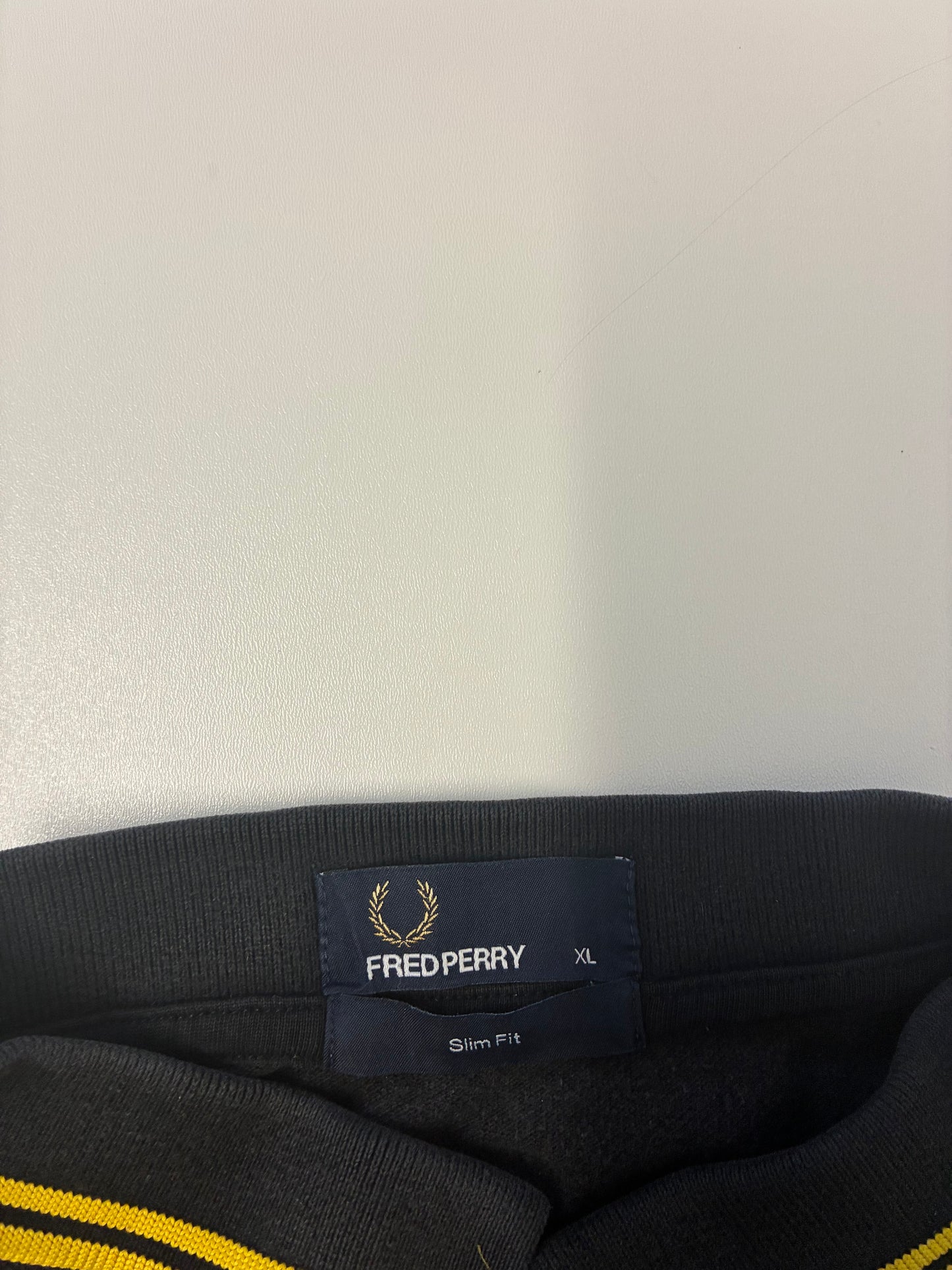 Vintage Fred Perry Tshirt XL fit M 6785