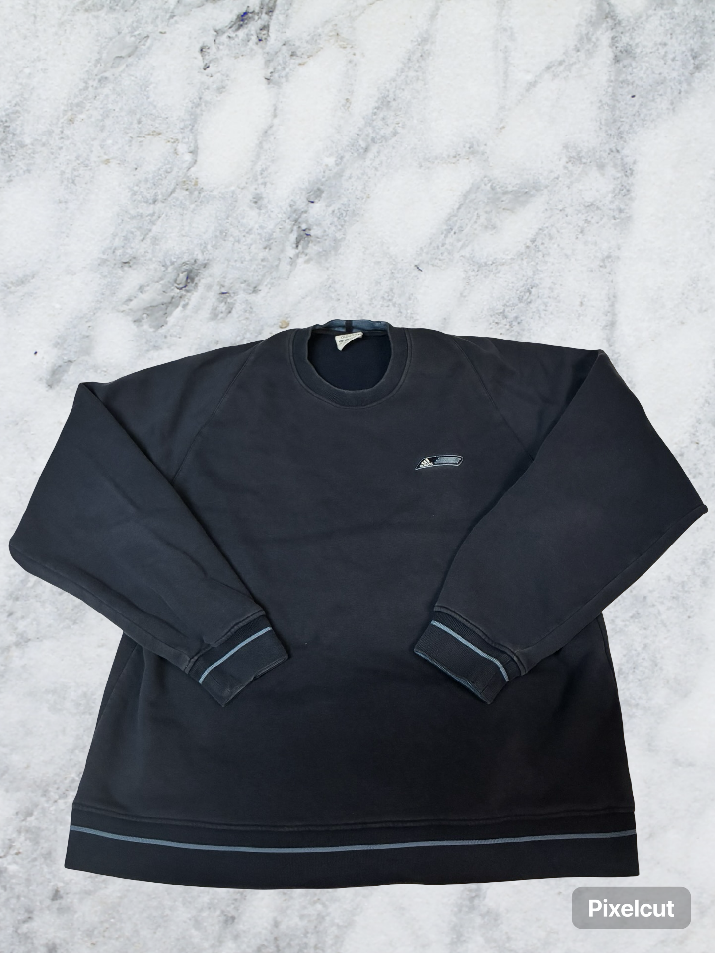 Vintage Adidas Sweatshirt XL fit L 6018