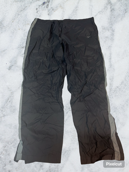 Vintage Nike Trackpants XL fit M - L 5590