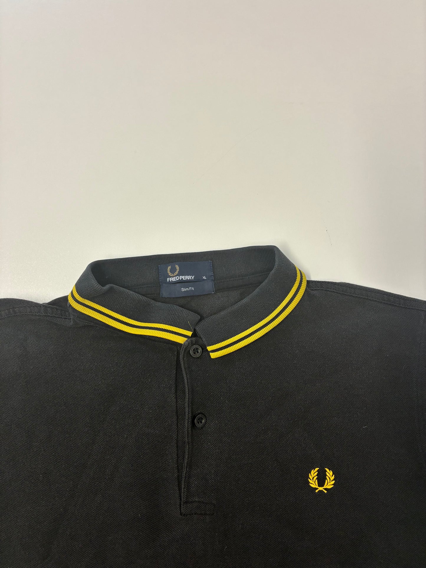 Vintage Fred Perry Tshirt XL fit M 6785