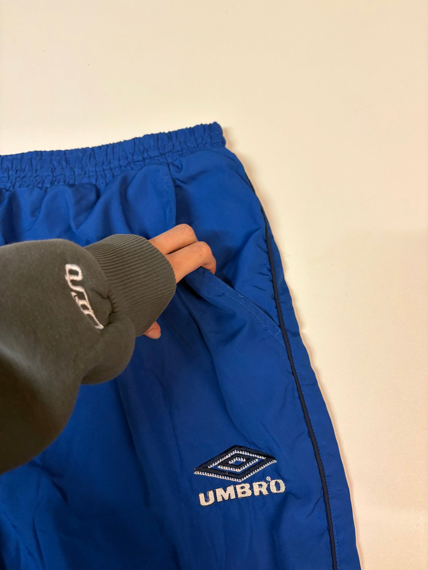 Umbro Vintage Trackpants L baggy 5818