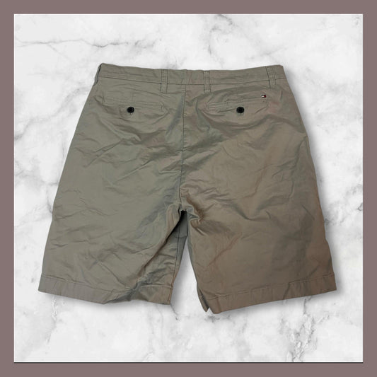 Vintage Tommy Hilfiger Shorts 34 3707