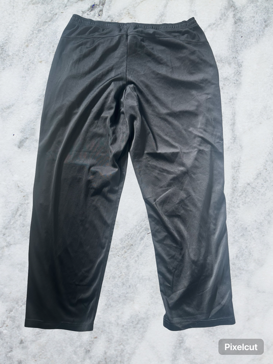 Nike vintage Trackpants L gekürzt 7231