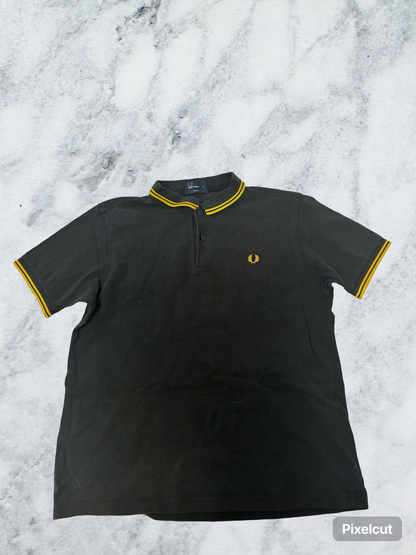 Vintage Fred Perry Tshirt XL fit M 6785