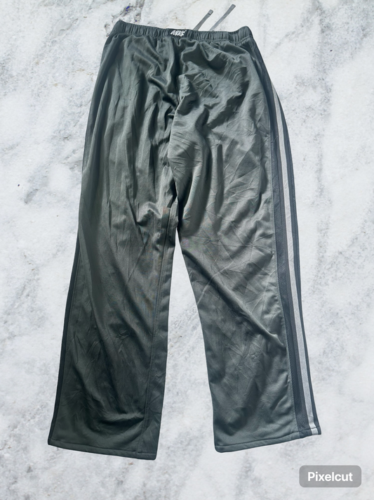 Nike vintage Trackpants M fit XS 7229