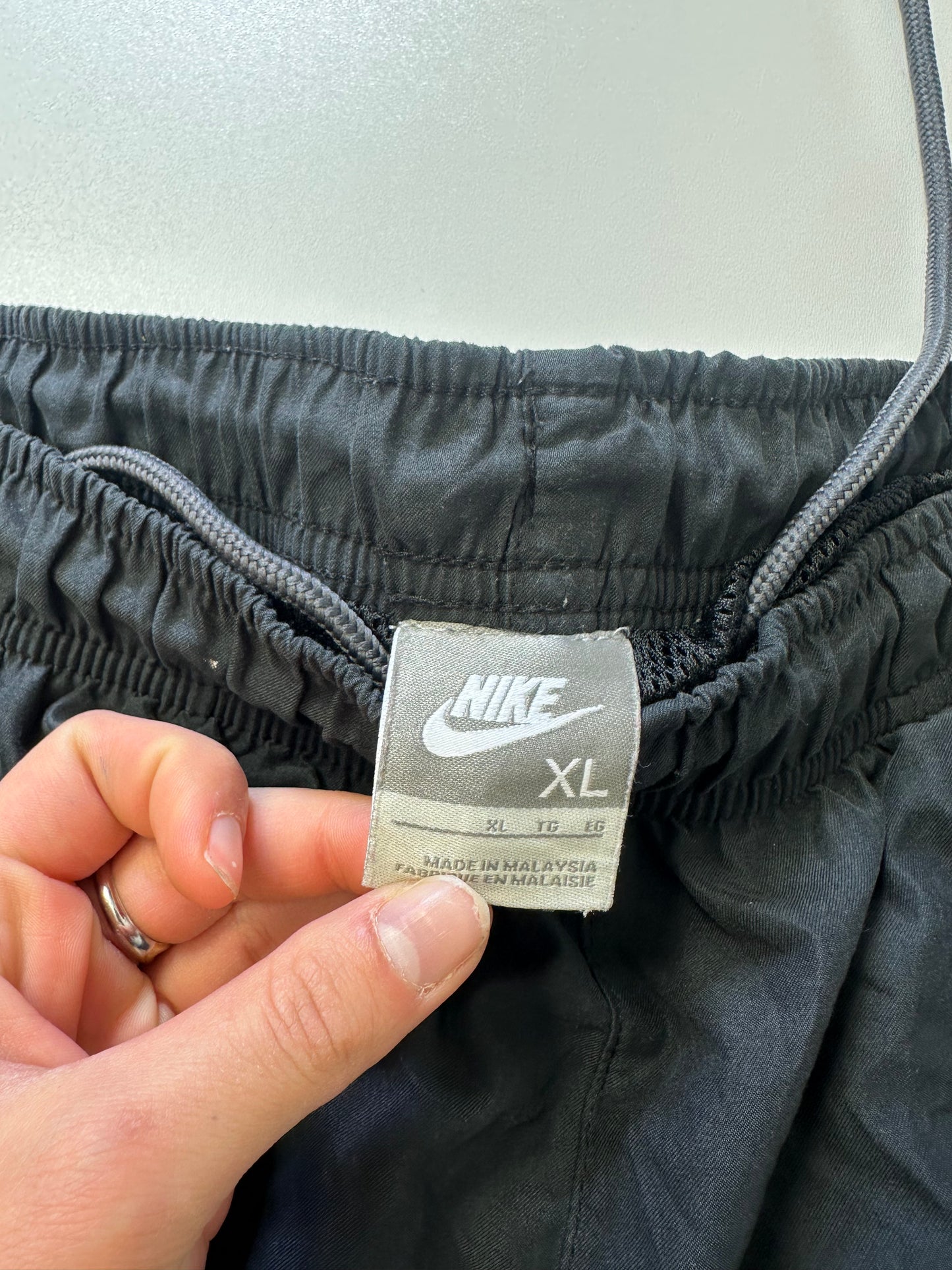 Nike vintage Trackpants Xl fit L 7222