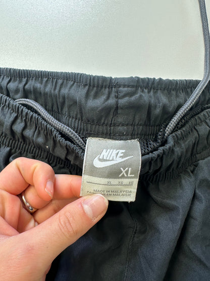 Nike vintage Trackpants Xl fit L 7222
