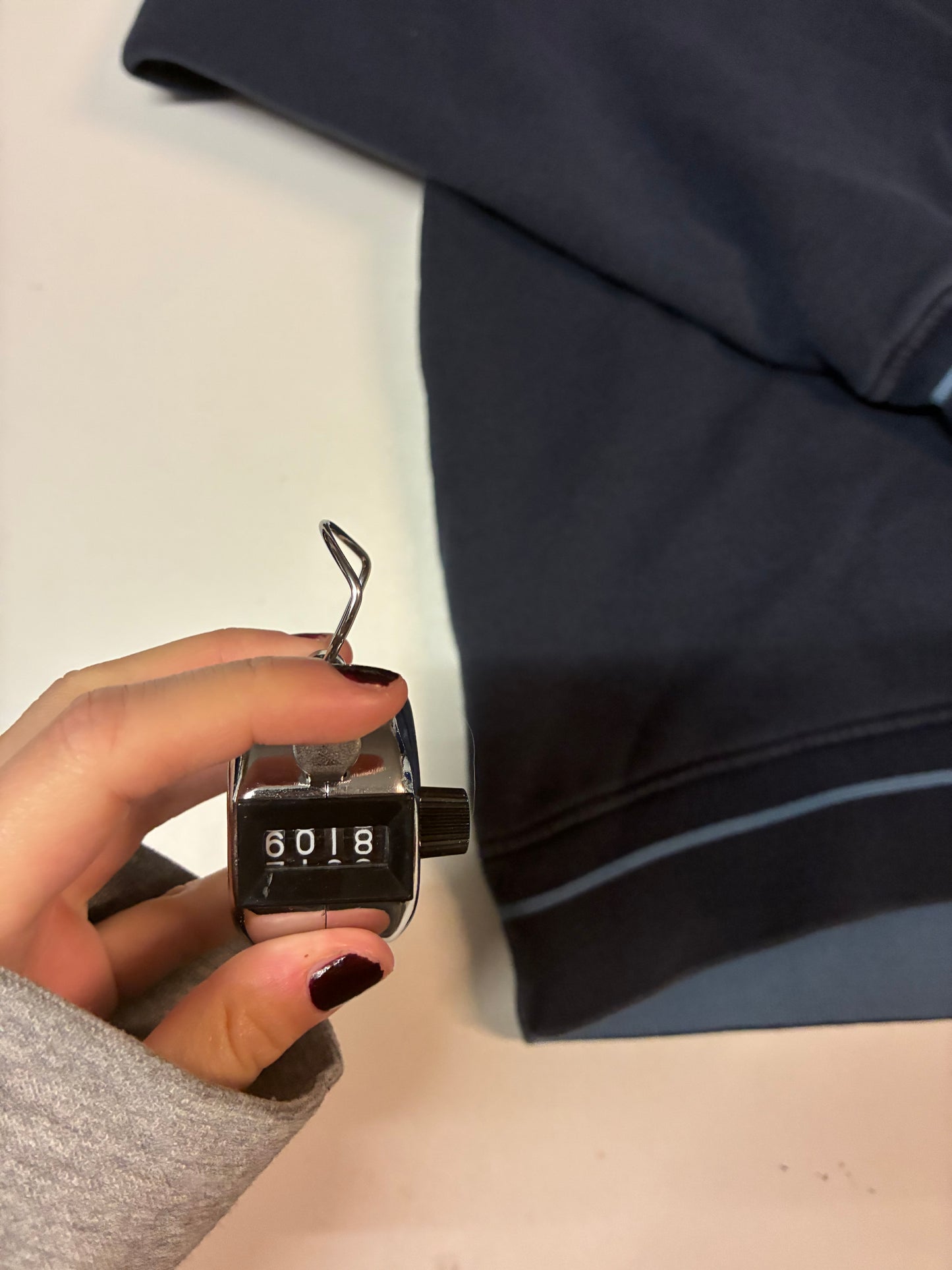 Vintage Adidas Sweatshirt XL fit L 6018