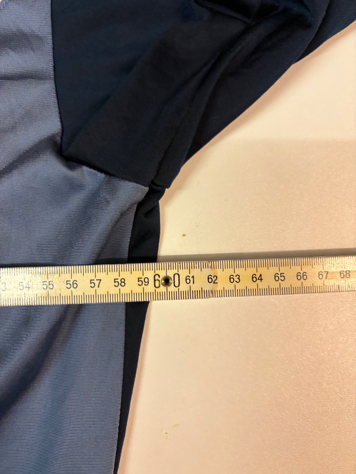 Adidas vintage Trackjacket L 5828