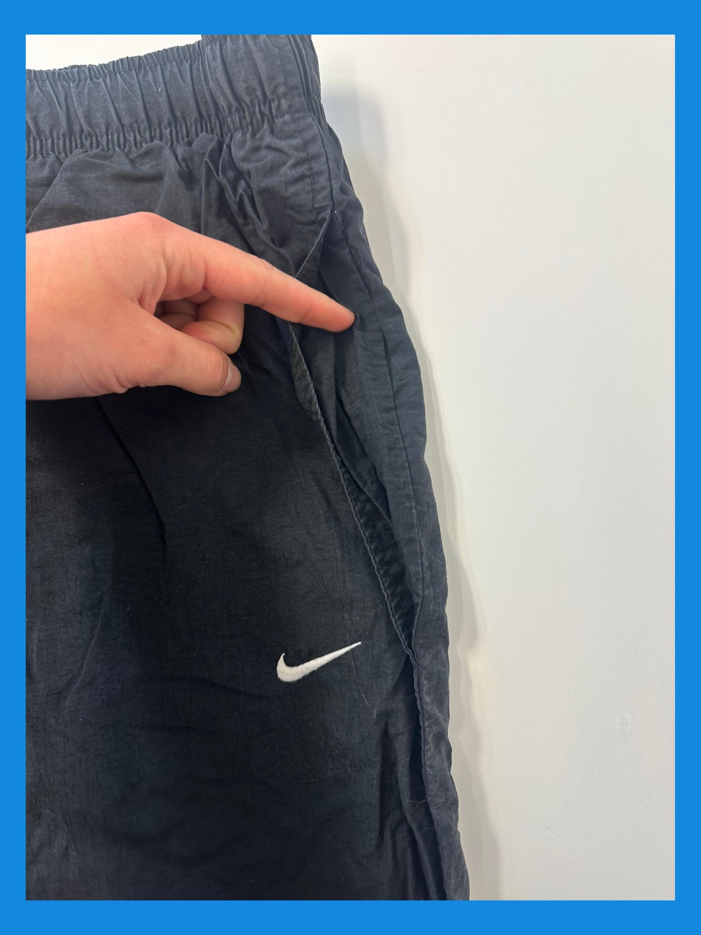 Nike vintage Trackpants XL fit L 7260