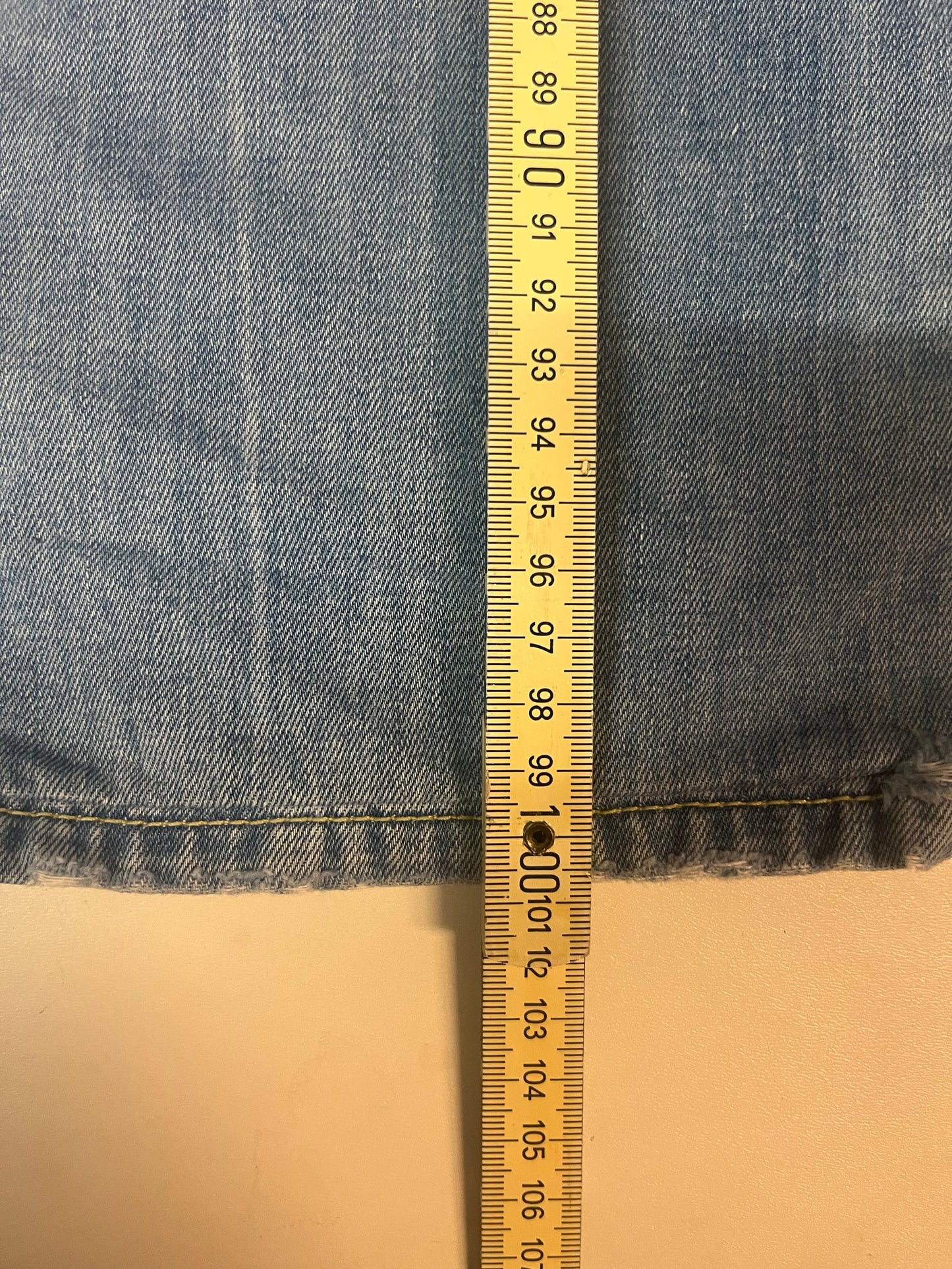 Vintage Armani Jeans 32 fit S - M 3941