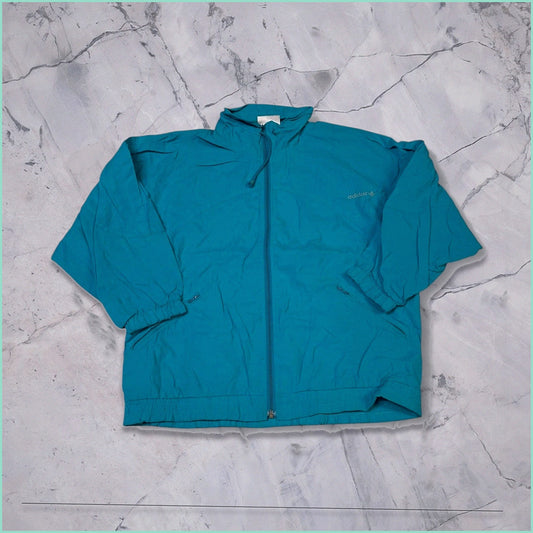 Entdecke unsere Vintage Track Pants von Nike und anderen Marken, erhältlich bei Valuxery.de - Dein Shop für trendige Vintage - Kleidung. Unsere Track Pants sind aus hochwertigen Materialien und