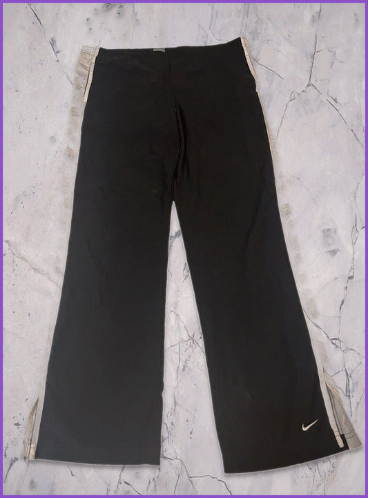 Vintage Nike Trackpants baggy M 5-3-7-6