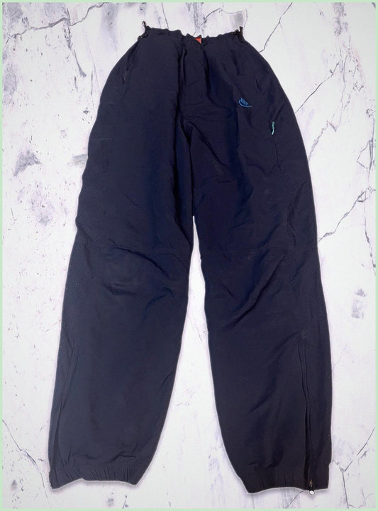 Vintage Nike Trackpants L fit S 5-3-8-4
