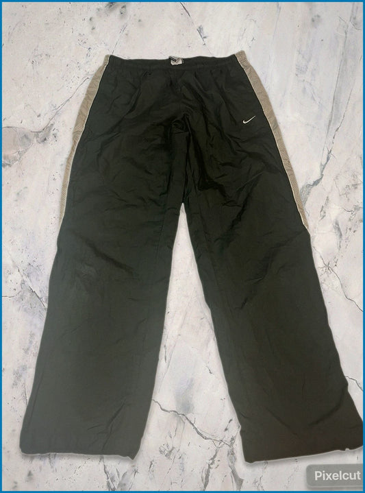 Vintage Nike Trackpants L 5-6-0-0