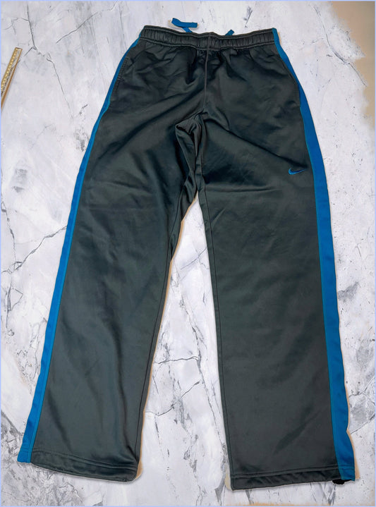Nike Vintage Trackpants M gefüttert baggy 5-4-3-3