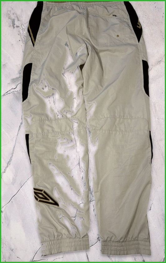 Umbro Vintage Trackpants L baggy 7 3 7 7
