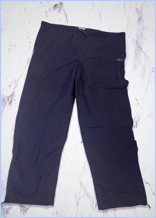 Reebok Vintage L baggy Bund kaputt 5 647