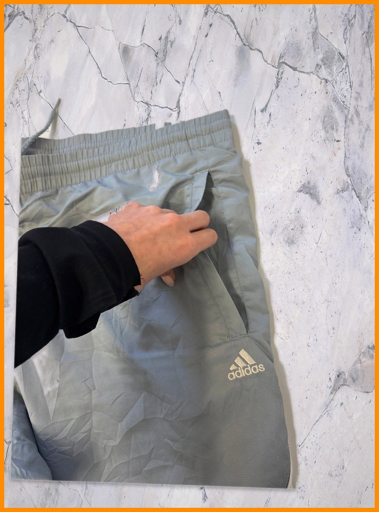 Adidas Vintage Trackpants S baggy Bund nicht so elastisch 6 896