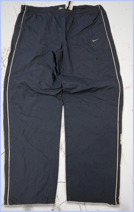 Nike Vintage Trackpants M Bund beschädigt 7-385