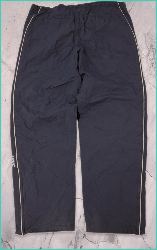 Nike Vintage Trackpants M Bund beschädigt 7-385