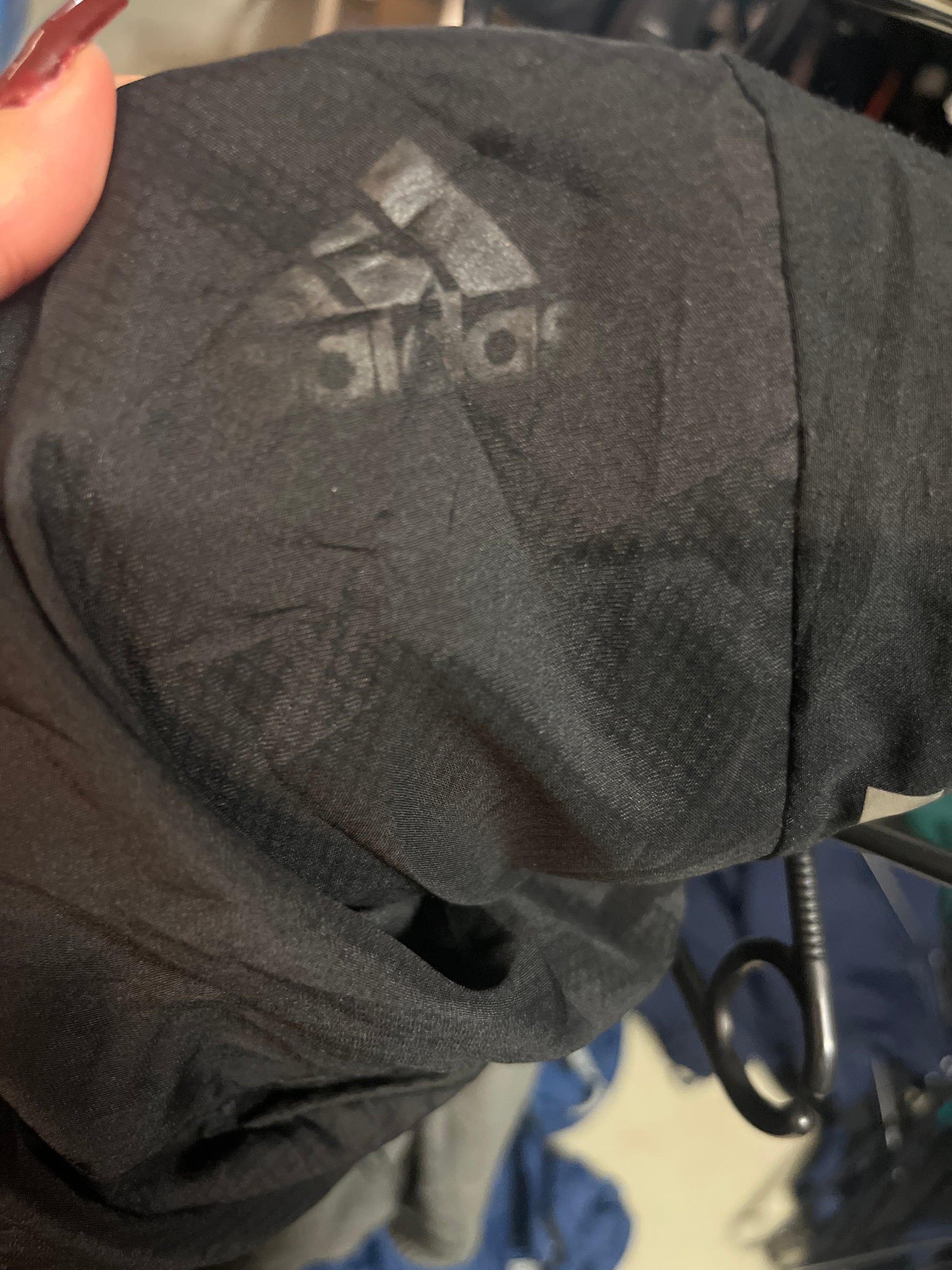 Entdecke unsere Vintage Track Pants von Nike und anderen Marken, erhältlich bei Valuxery.de - Dein Shop für trendige Vintage - Kleidung. Unsere Track Pants sind aus hochwertigen Materialien und