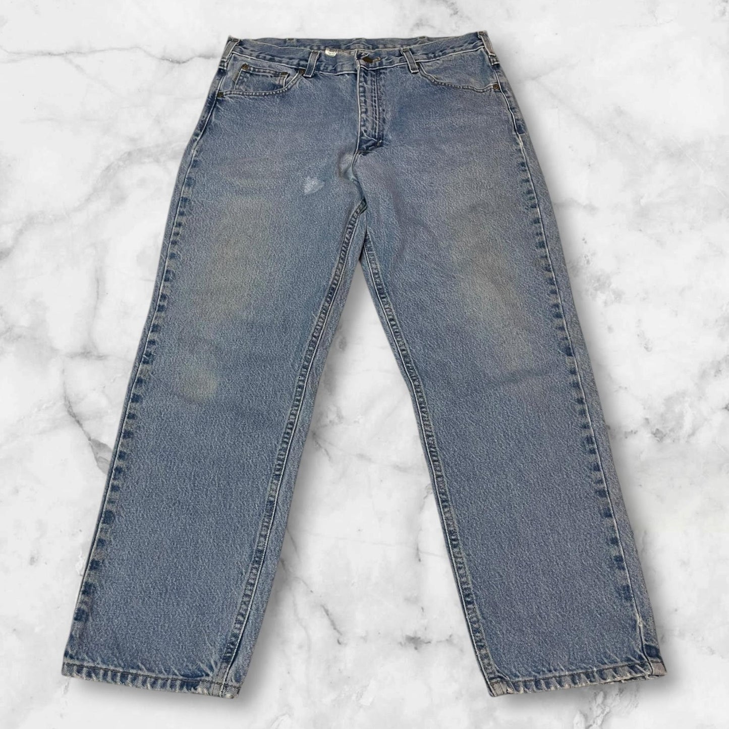 Entdecke unsere Vintage Track Pants von Nike und anderen Marken, erhältlich bei Valuxery.de - Dein Shop für trendige Vintage - Kleidung. Unsere Track Pants sind aus hochwertigen Materialien und