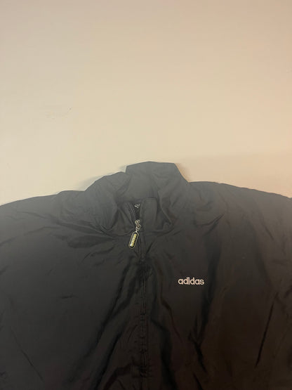 Entdecke unsere Vintage Track Pants von Nike und anderen Marken, erhältlich bei Valuxery.de - Dein Shop für trendige Vintage - Kleidung. Unsere Track Pants sind aus hochwertigen Materialien und