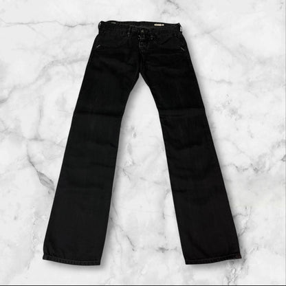 Entdecke unsere Vintage Track Pants von Nike und anderen Marken, erhältlich bei Valuxery.de - Dein Shop für trendige Vintage - Kleidung. Unsere Track Pants sind aus hochwertigen Materialien und