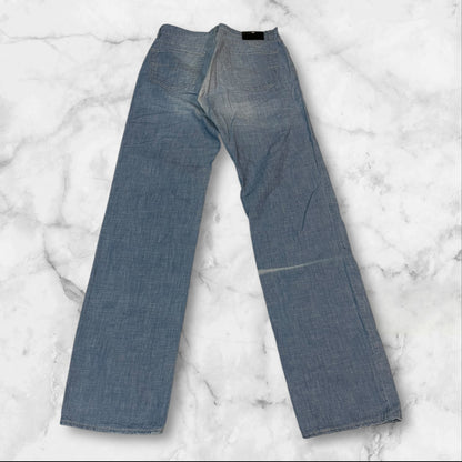 Entdecke unsere Vintage Track Pants von Nike und anderen Marken, erhältlich bei Valuxery.de - Dein Shop für trendige Vintage - Kleidung. Unsere Track Pants sind aus hochwertigen Materialien und